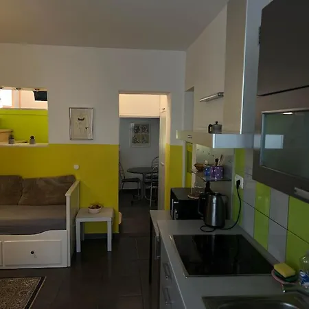 Park Apartment *